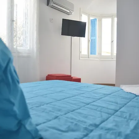 Tony The Place To ניקוסיה