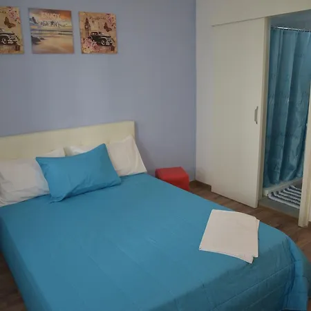 Tony The Place To ניקוסיה