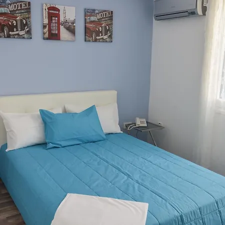 Tony The Place To מלון ניקוסיה